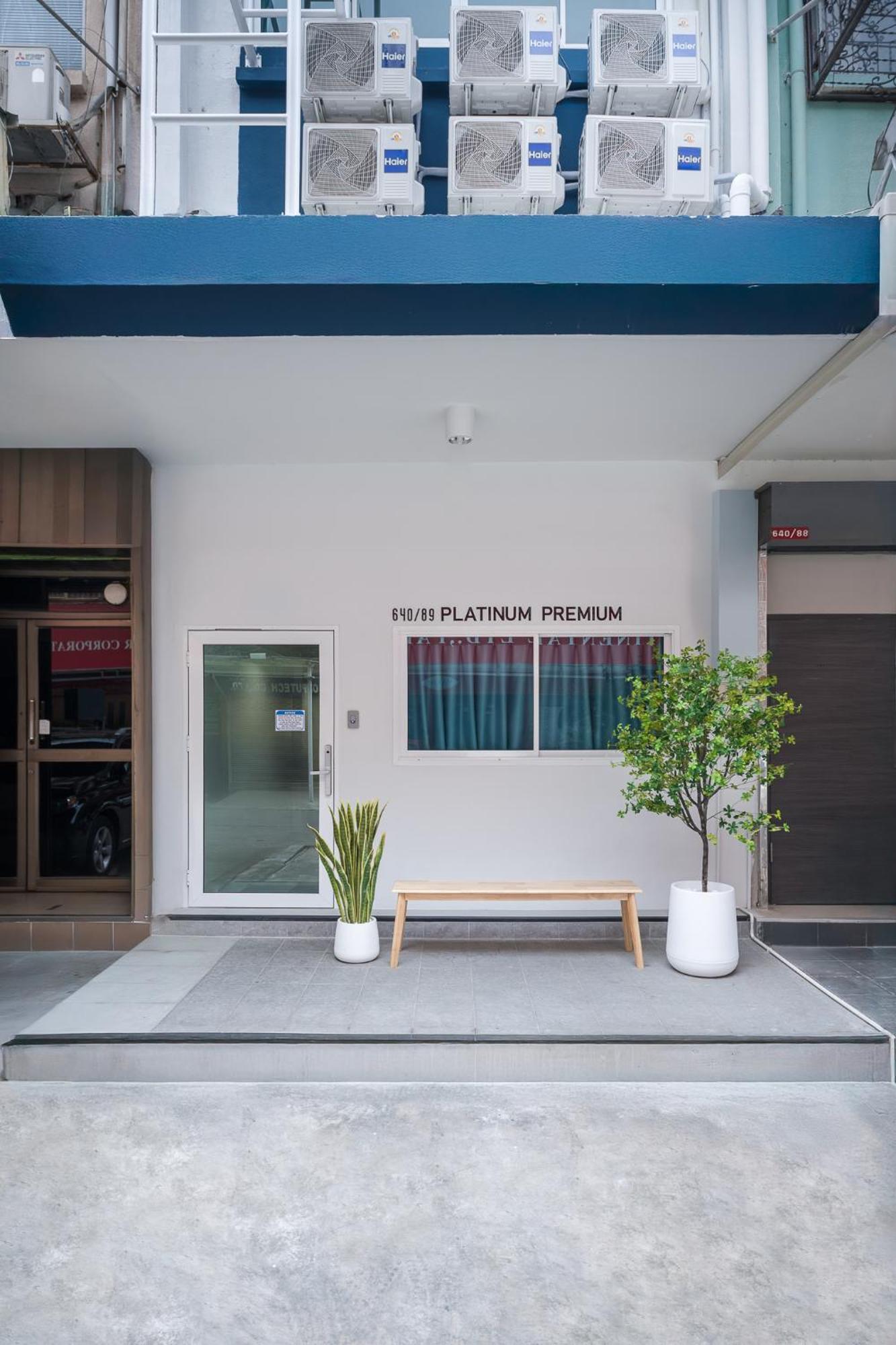 Platinum Premium Deluxe Apartments 방콕 외부 사진